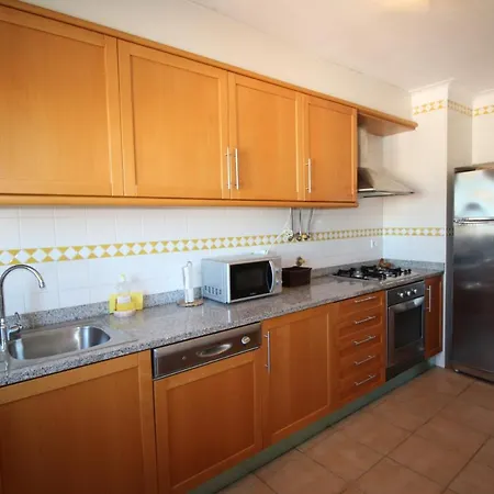 Apartment T2 Da Rocha/ Portimao