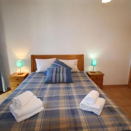 Apartment T2 Da Rocha/